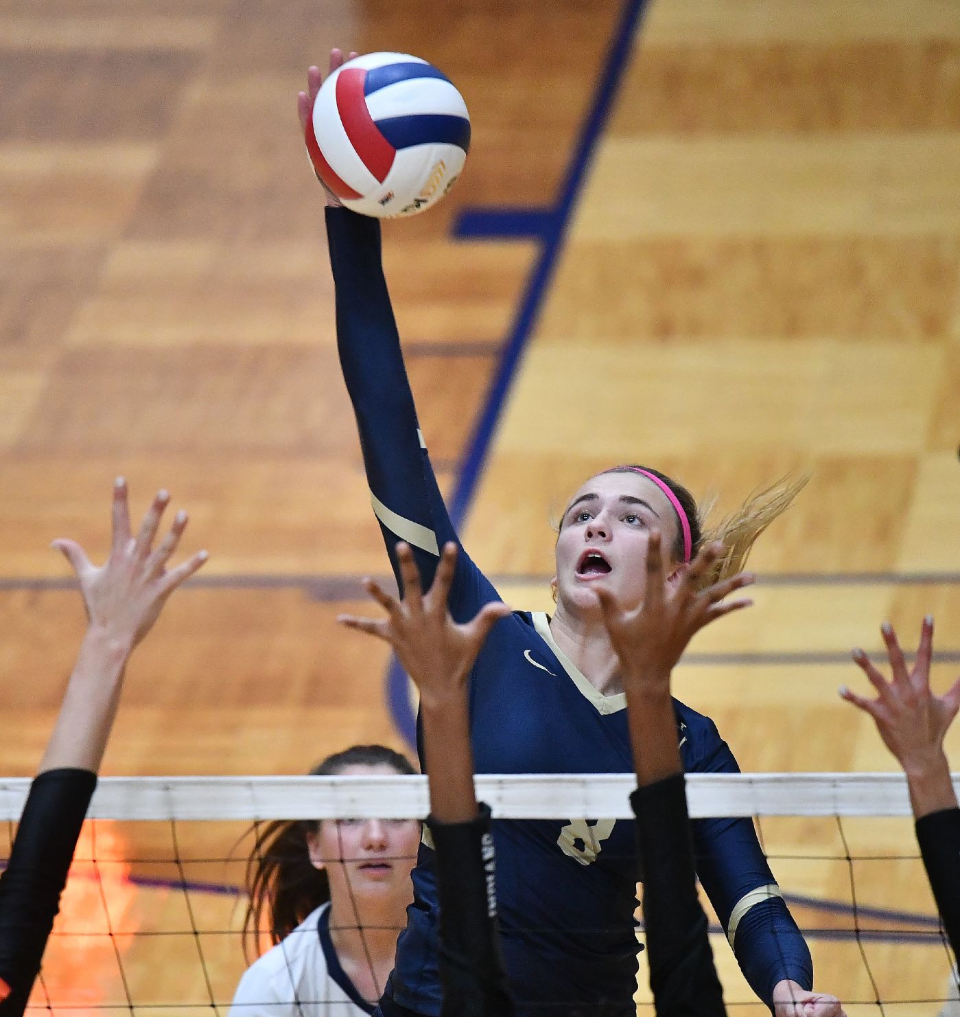 Althoff vs Minooka in 4A Volleyball Sectional Final